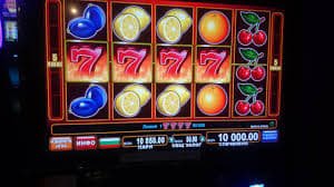 Pemain menikmati live casino di bdgacor